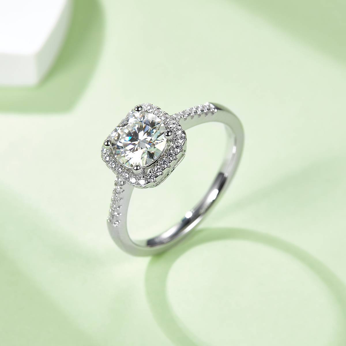 Straight arm luxury square bag S925 silver plated platinum Moissanite women's ring 1 carat D-grade